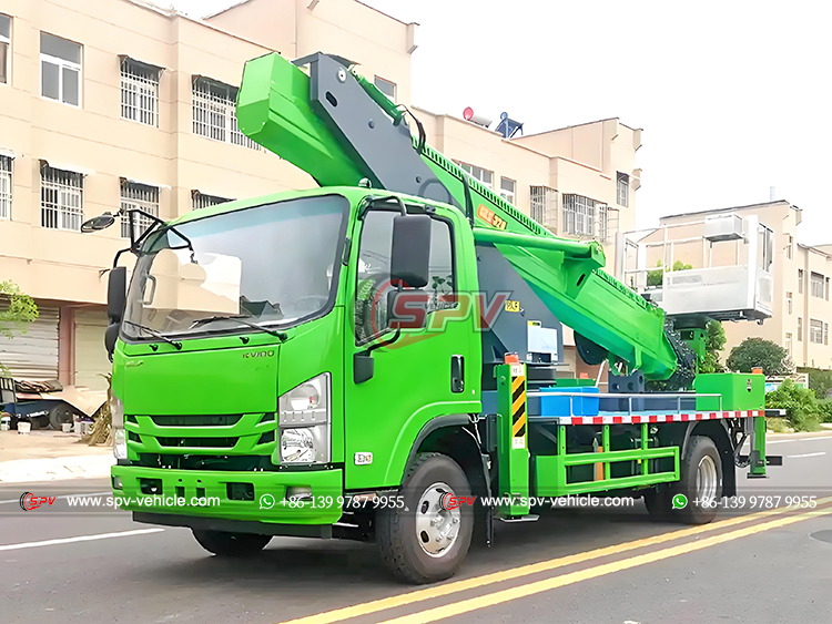 ISUZU 100P Bucket Truck - Front Left Side